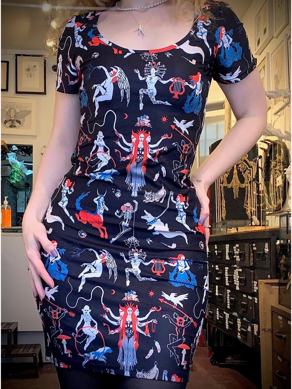 Verameat Dream World Dress size M